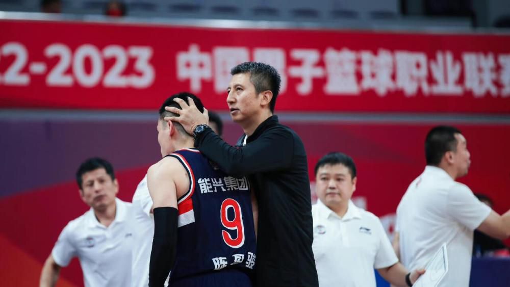 被公侵犯在线观看