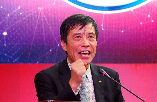 图书馆里的女友